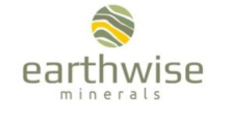 Earthwise Minerals Completes Phase 1 Field Program at Iron Range Gold Project, BC