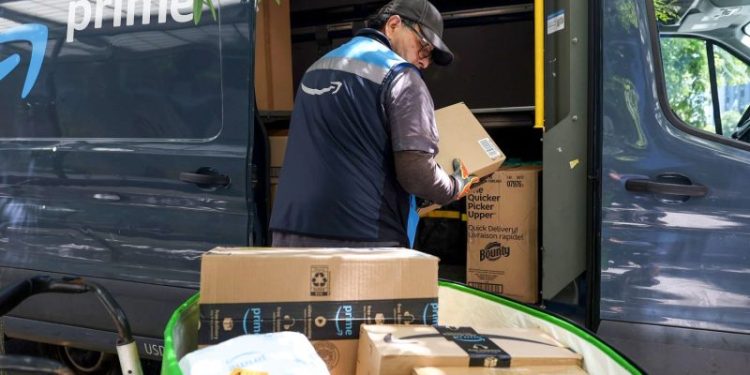 Amazon cracks down on Prime free shipping sharing